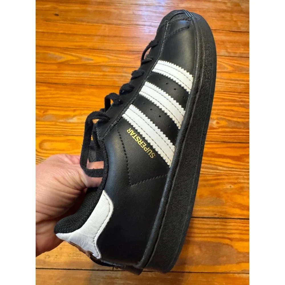 Adidas‎ Superstar Black Sneakers Size Youth 3